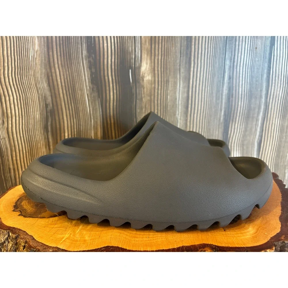 Adidas Mens Yeezy Slide Size 13 Slate Gray ID2350 Lightweight EVA Foam Sandal